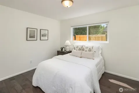 7061 NE 137th Street Kirkland WA 98034