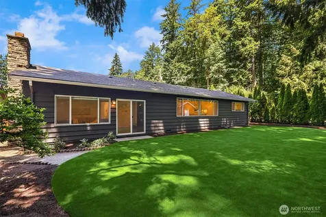 7061 NE 137th Street Kirkland WA 98034