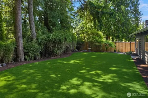 7061 NE 137th Street Kirkland WA 98034