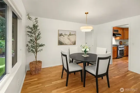 7061 NE 137th Street Kirkland WA 98034
