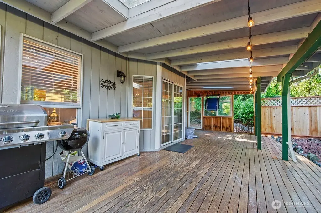 4426 W 82nd Avenue Court University Place WA 98466