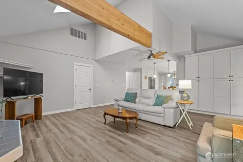 4426 W 82nd Avenue Court University Place WA 98466