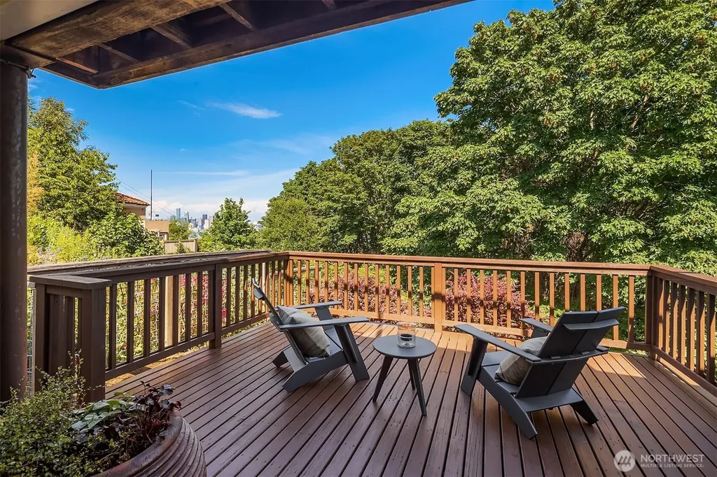 3218 36th Avenue SW Seattle WA 98126