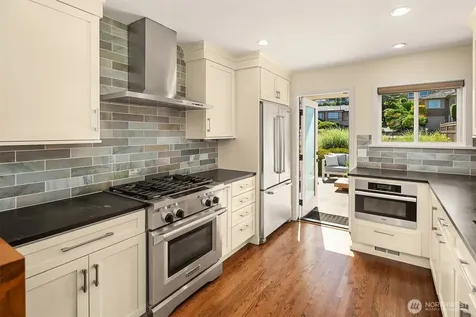 3218 36th Avenue SW Seattle WA 98126