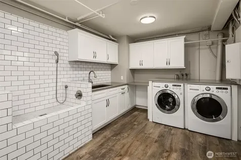 3218 36th Avenue SW Seattle WA 98126