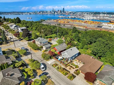 3218 36th Avenue SW Seattle WA 98126