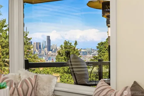 3218 36th Avenue SW Seattle WA 98126