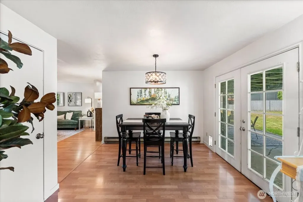 16954 SE 255th Place Covington WA 98042