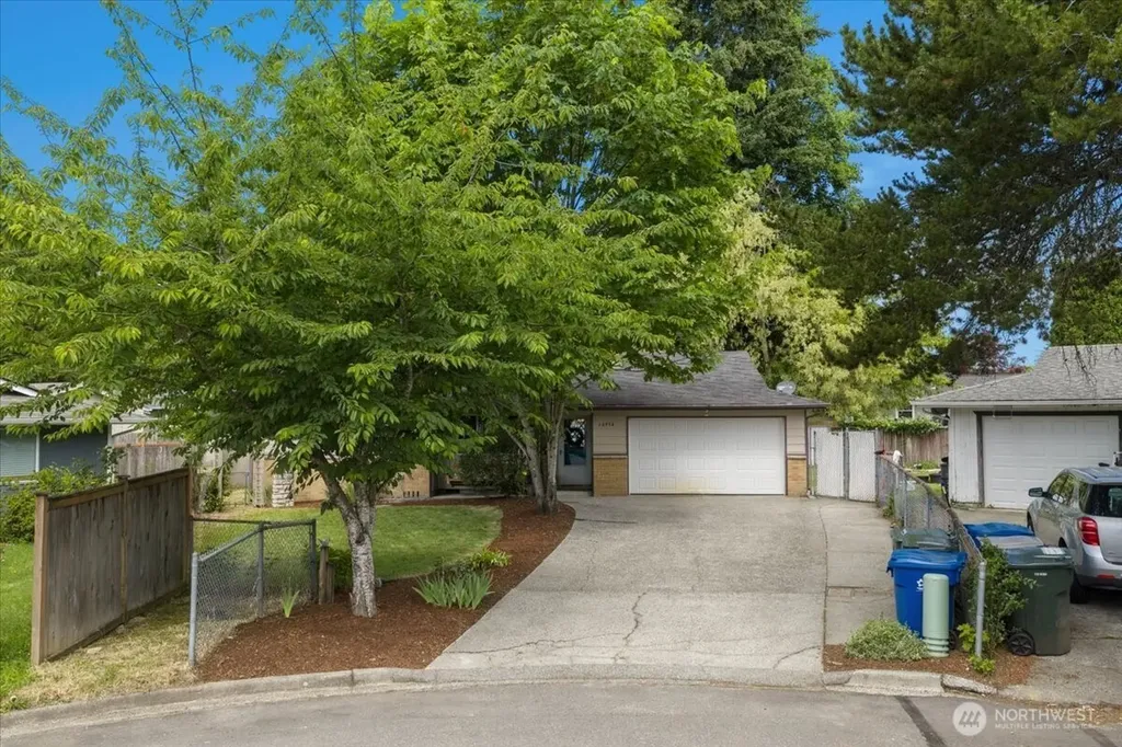 16954 SE 255th Place Covington WA 98042