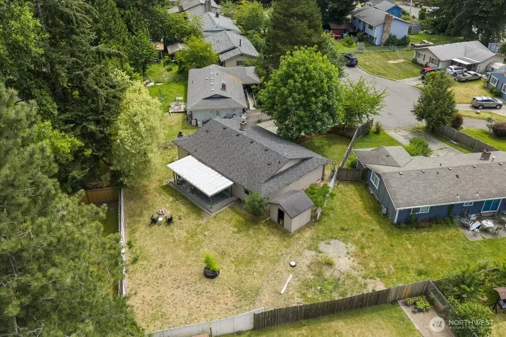 16954 SE 255th Place Covington WA 98042