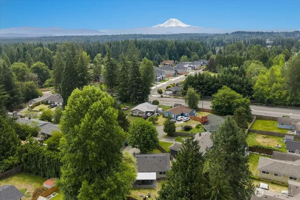 16954 SE 255th Place Covington WA 98042