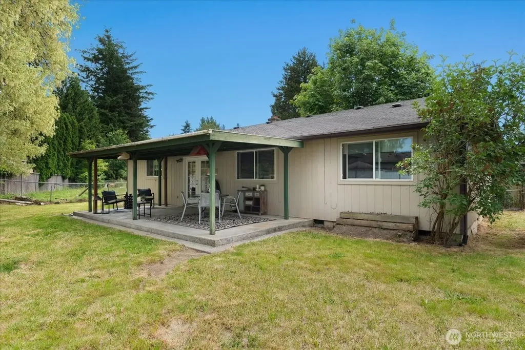 16954 SE 255th Place Covington WA 98042
