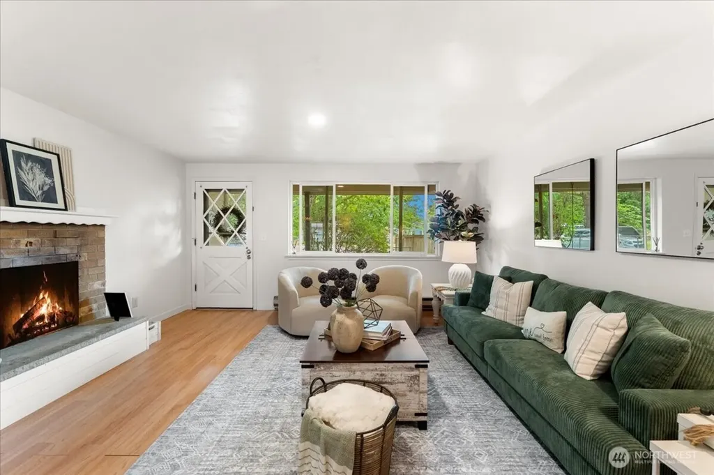 16954 SE 255th Place Covington WA 98042
