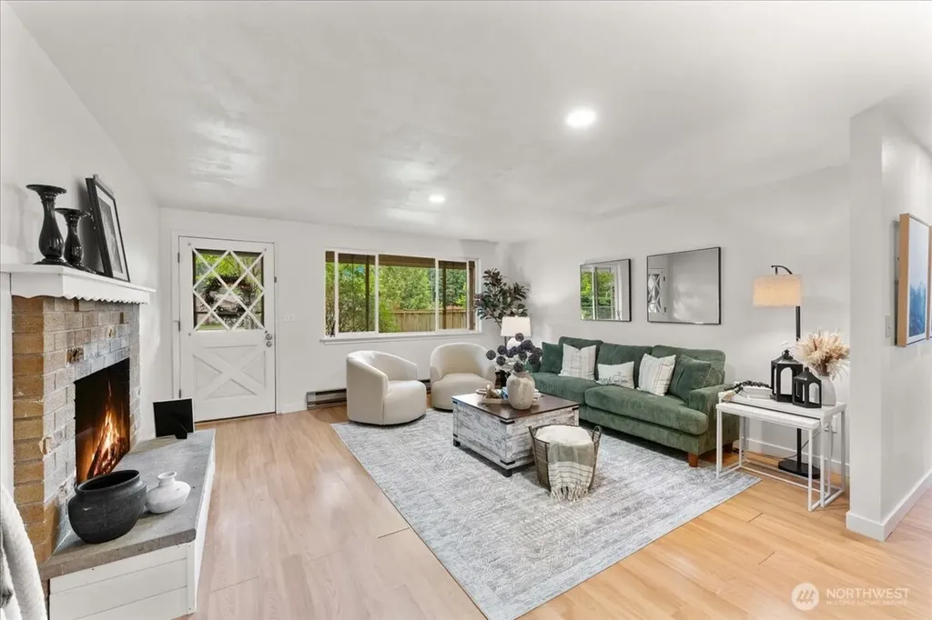 16954 SE 255th Place Covington WA 98042