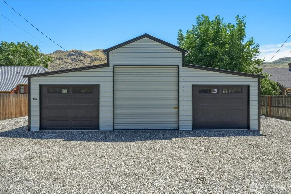 446 5th Street Chelan Falls WA 98817