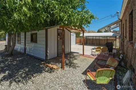 446 5th Street Chelan Falls WA 98817