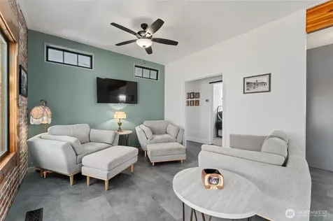 446 5th Street Chelan Falls WA 98817