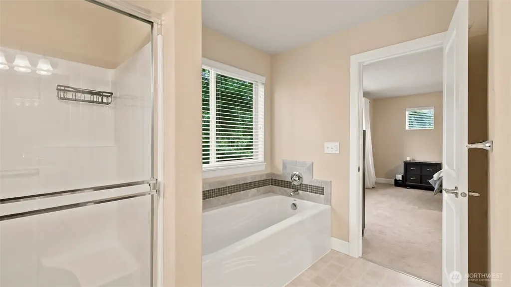 6706 Elaine Avenue SE Auburn WA 98092