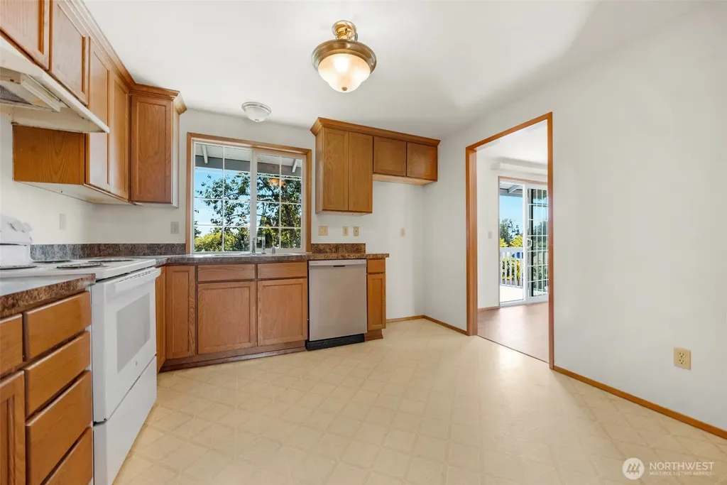 6308 98th Place NE Marysville WA 98270