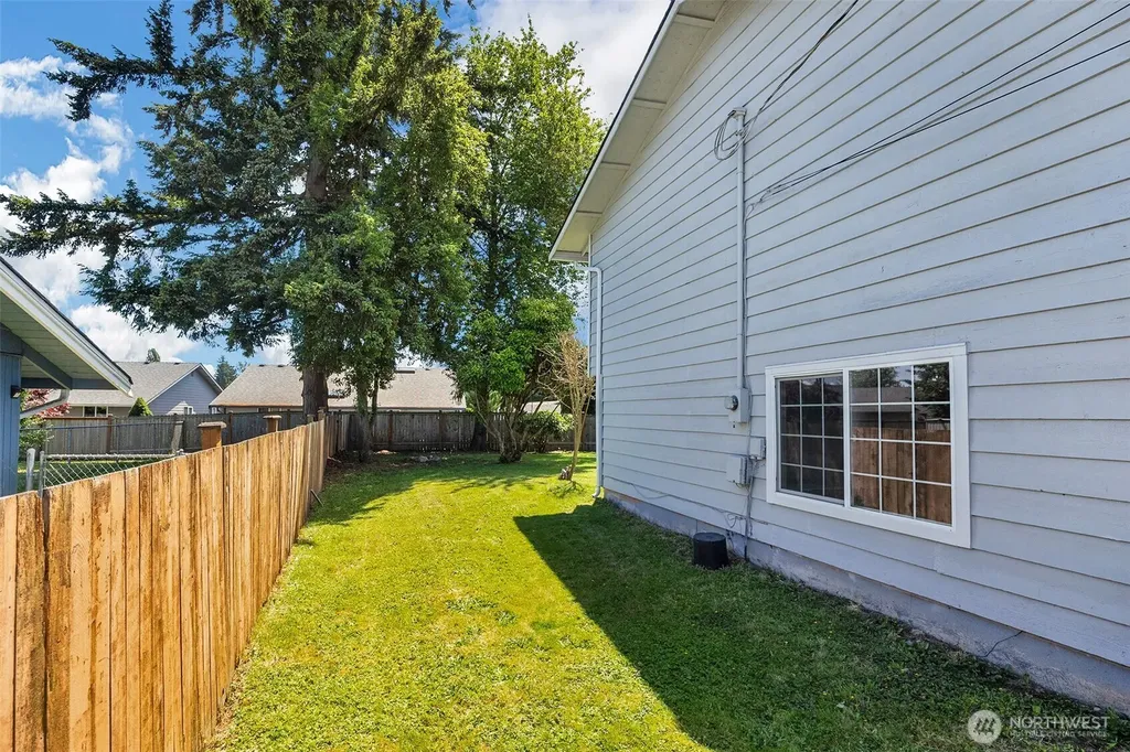 6308 98th Place NE Marysville WA 98270