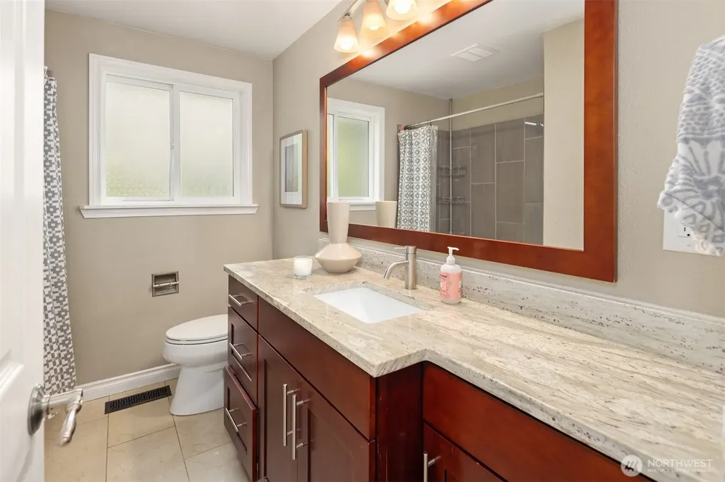 13636 2nd Avenue S Burien WA 98168