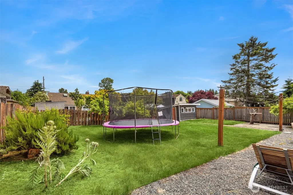 13636 2nd Avenue S Burien WA 98168