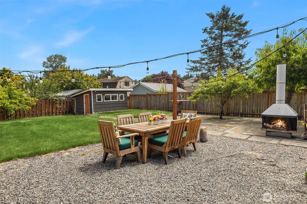 13636 2nd Avenue S Burien WA 98168