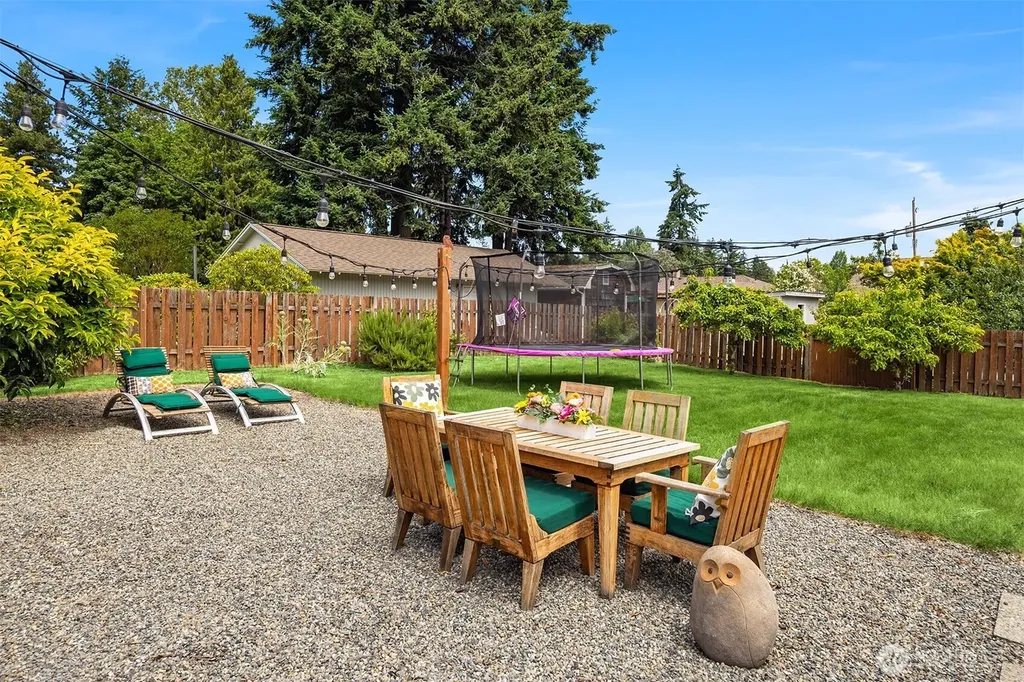 13636 2nd Avenue S Burien WA 98168