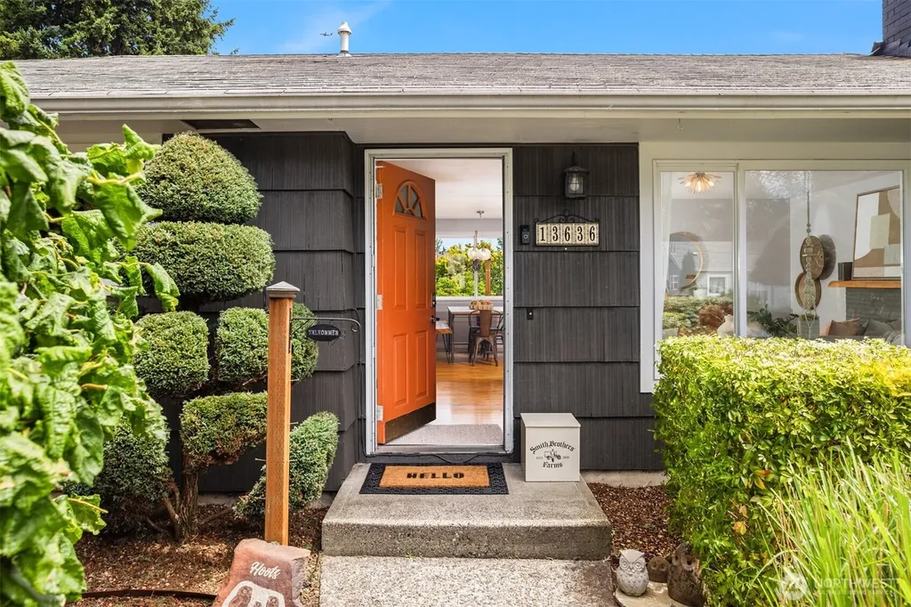 13636 2nd Avenue S Burien WA 98168
