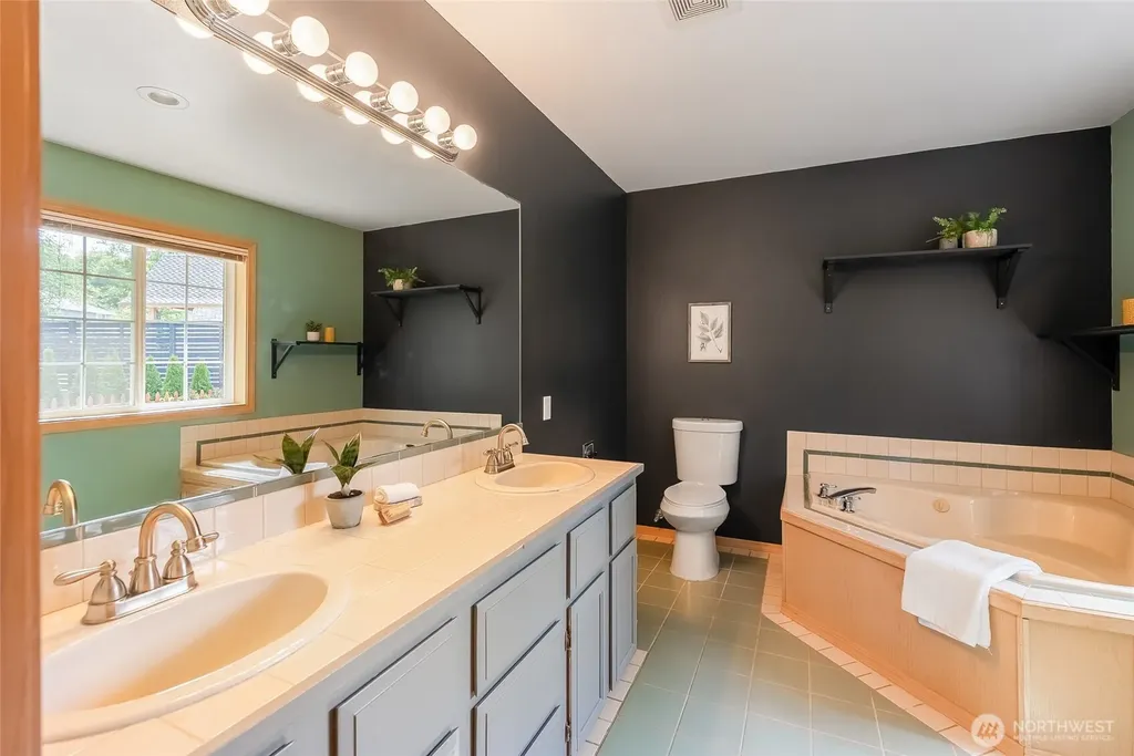 2918 Alvarado Drive Bellingham WA 98229