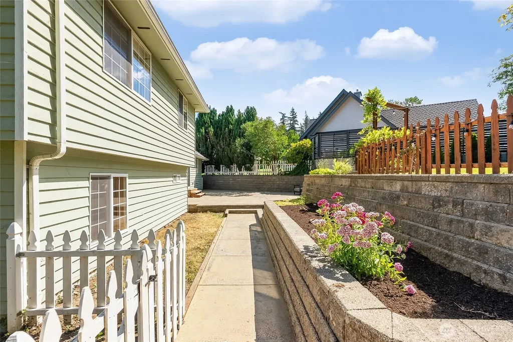 2918 Alvarado Drive Bellingham WA 98229