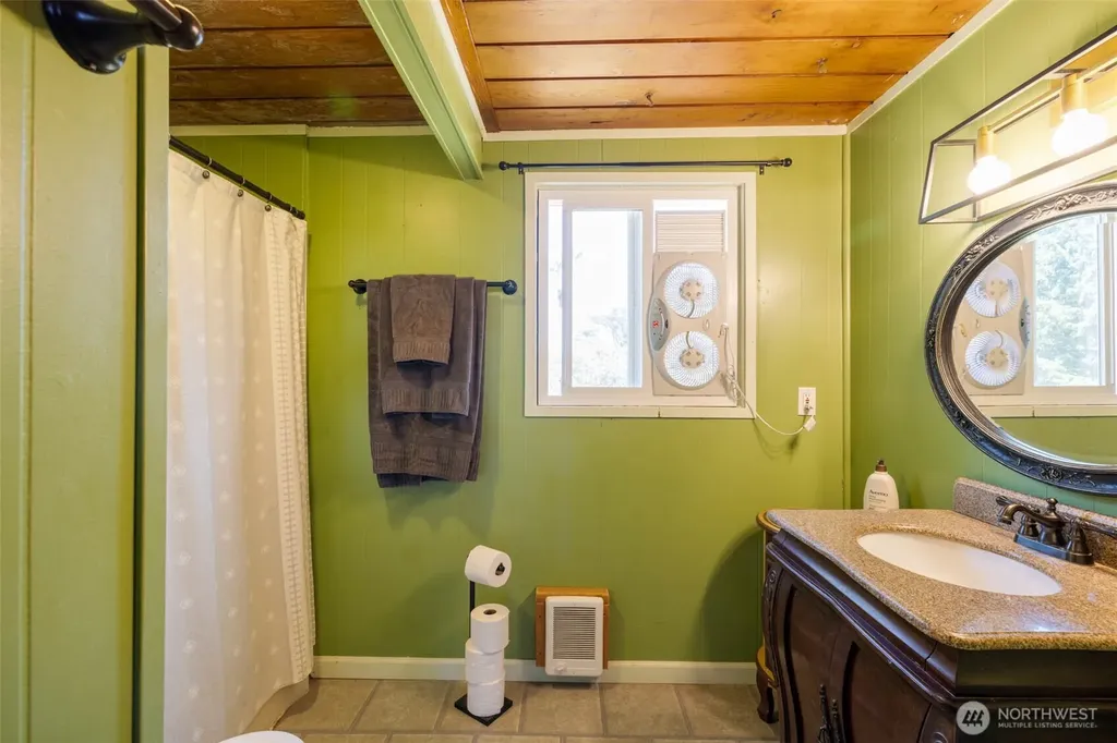 1856 Hoquiam Lane S Westport WA 98595