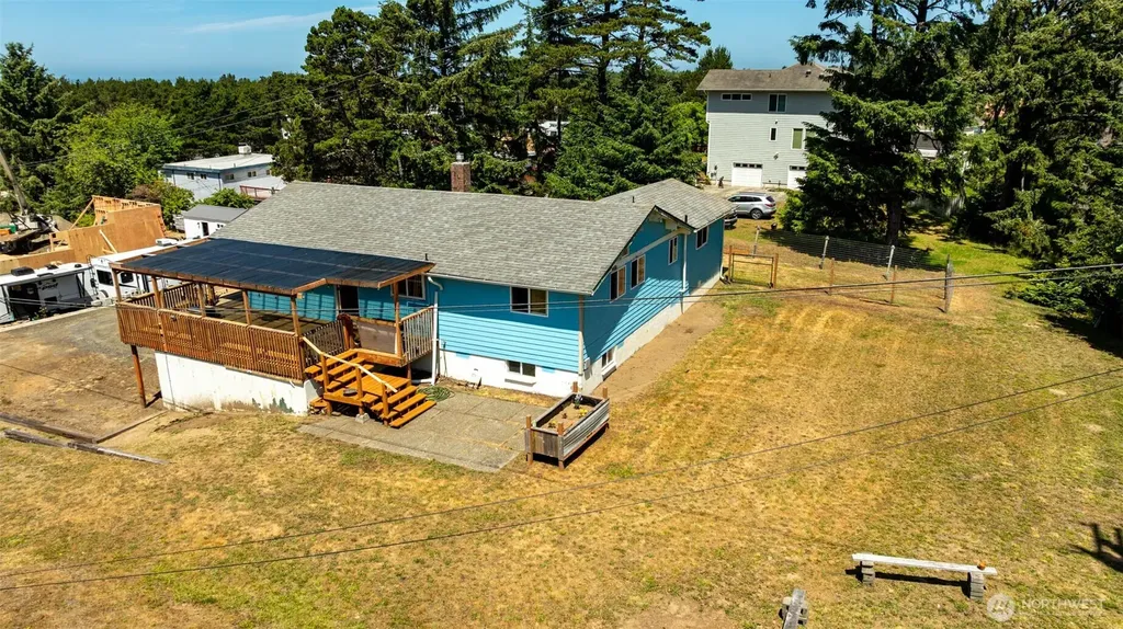 1856 Hoquiam Lane S Westport WA 98595