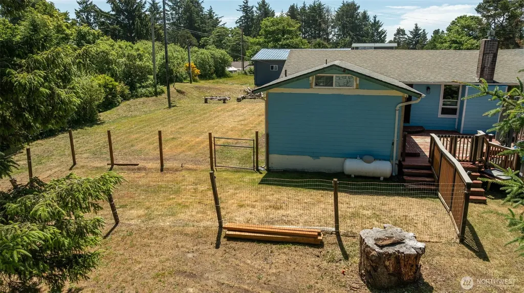1856 Hoquiam Lane S Westport WA 98595