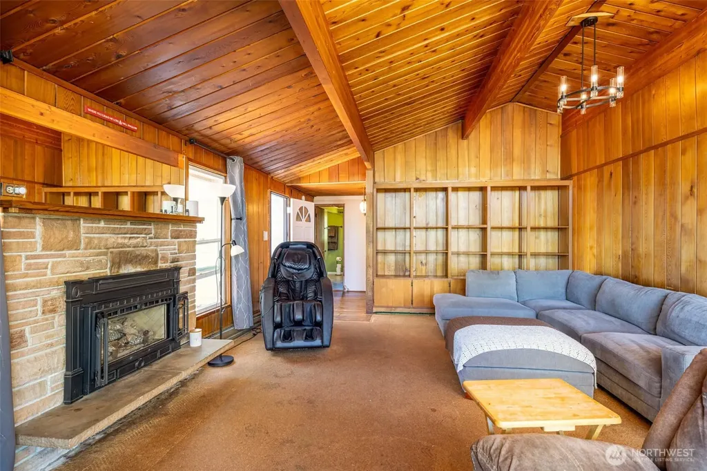 1856 Hoquiam Lane S Westport WA 98595