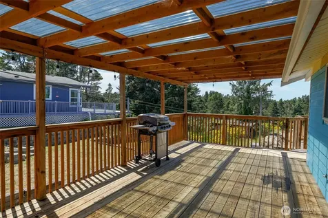 1856 Hoquiam Lane S Westport WA 98595