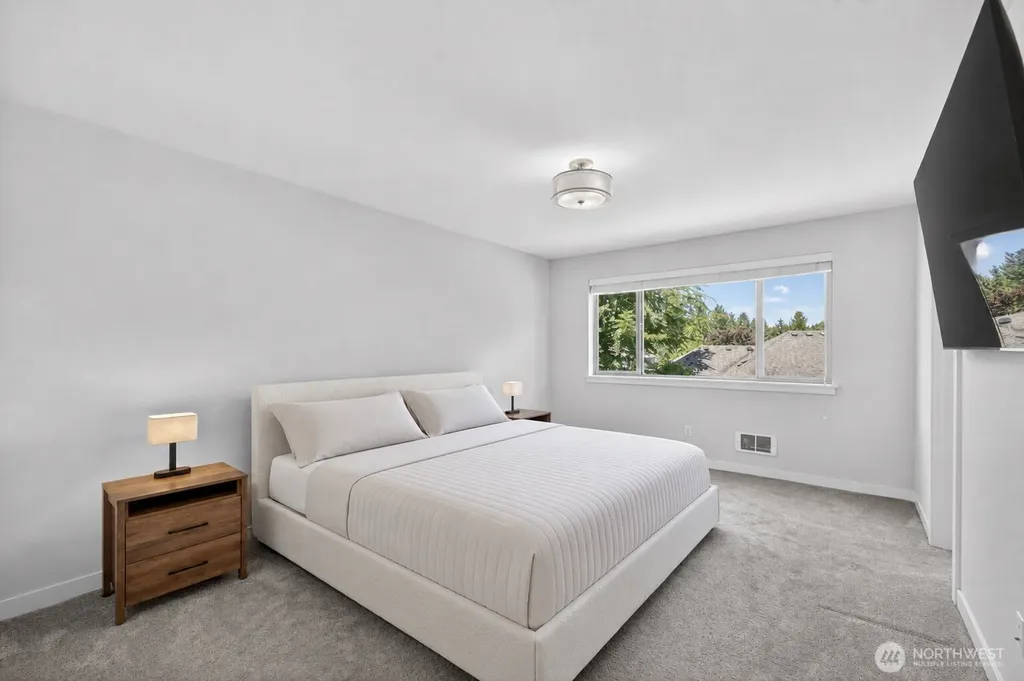 629 Bing Road Lynnwood WA 98036