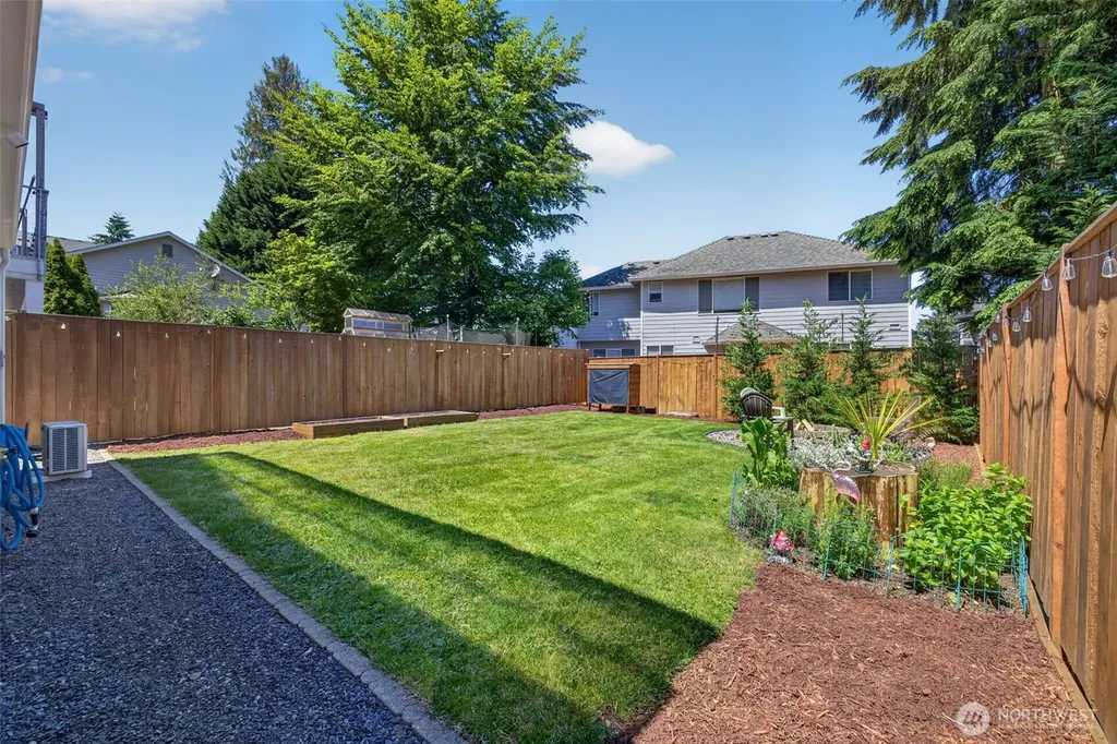 629 Bing Road Lynnwood WA 98036