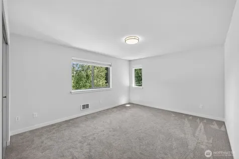 629 Bing Road Lynnwood WA 98036