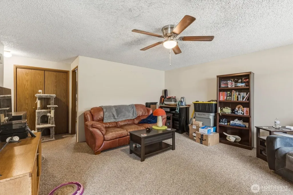 360 24th Avenue Longview WA 98632