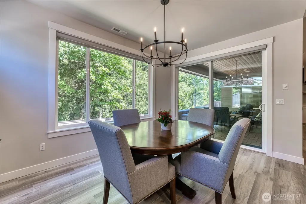 18595 Sawgrass Drive NE Poulsbo WA 98370