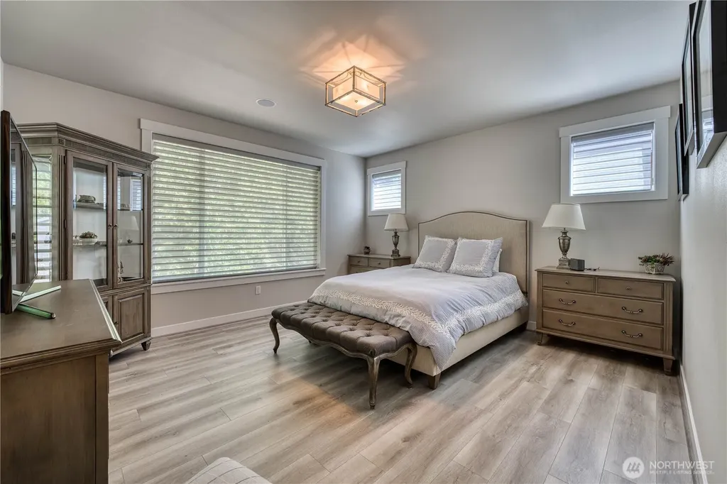 18595 Sawgrass Drive NE Poulsbo WA 98370