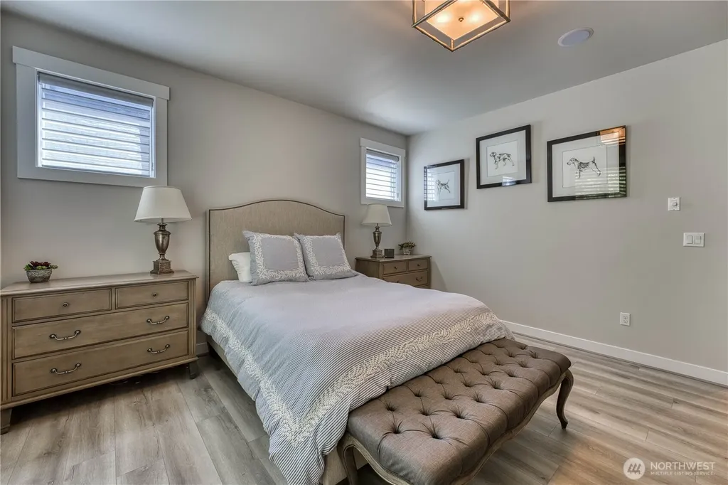 18595 Sawgrass Drive NE Poulsbo WA 98370