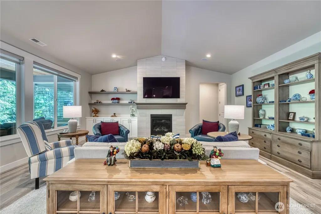 18595 Sawgrass Drive NE Poulsbo WA 98370