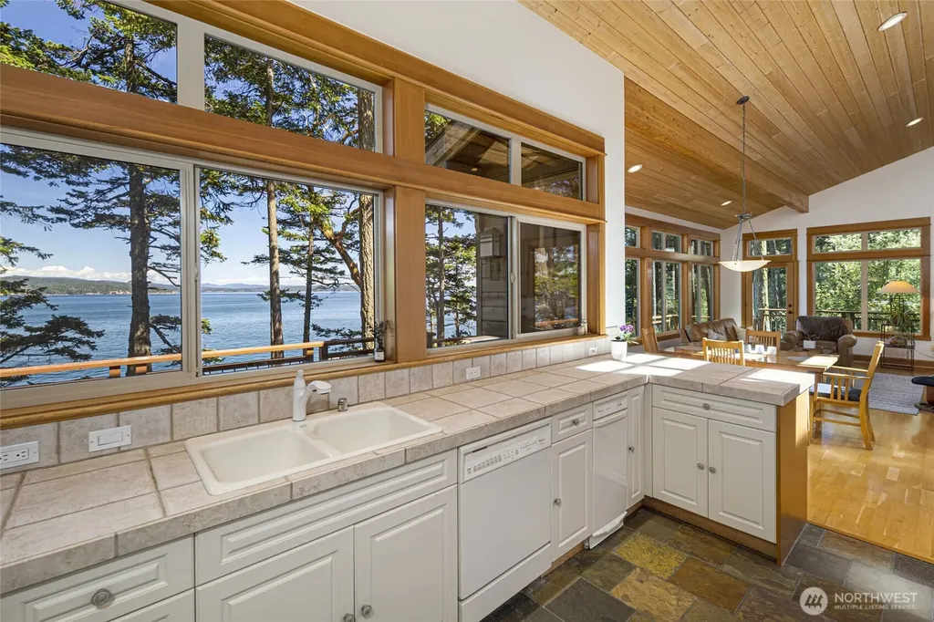 976 San Juan Drive Friday Harbor WA 98250