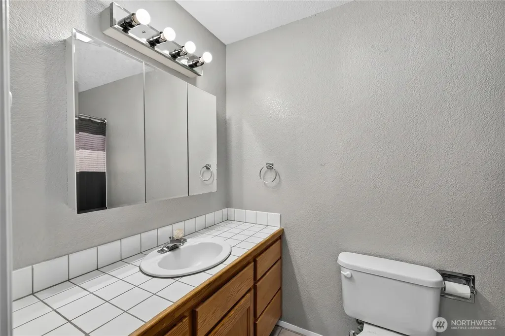 1219 Leahy Drive Coupeville WA 98239