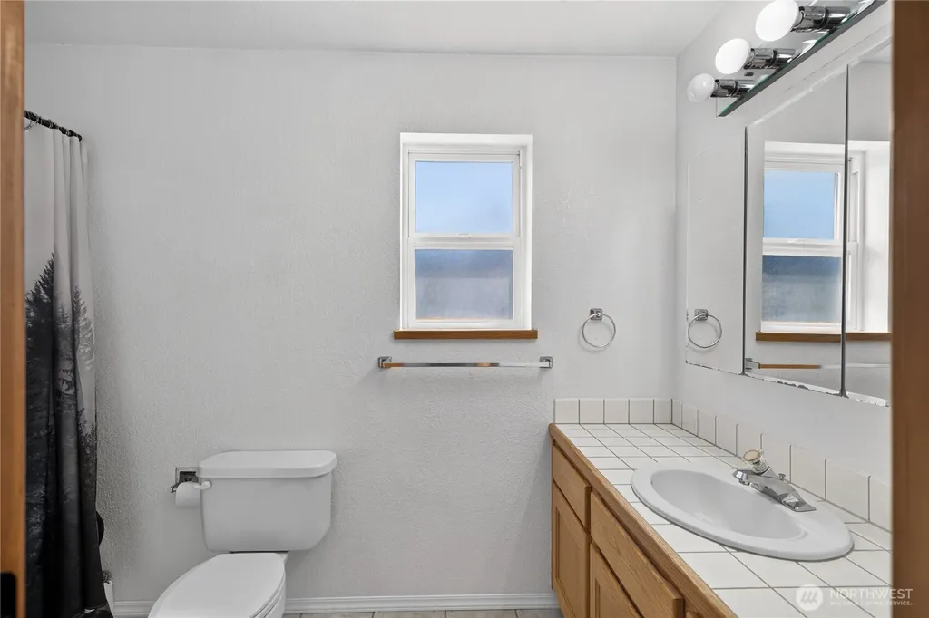 1219 Leahy Drive Coupeville WA 98239