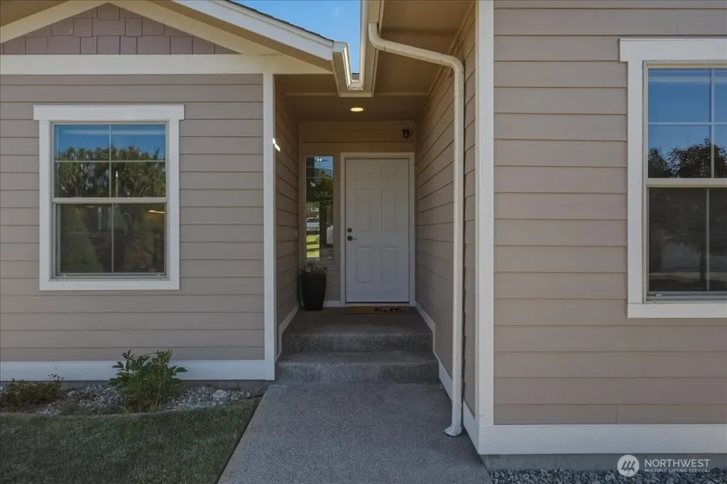 566 Village Drive Manson WA 98831