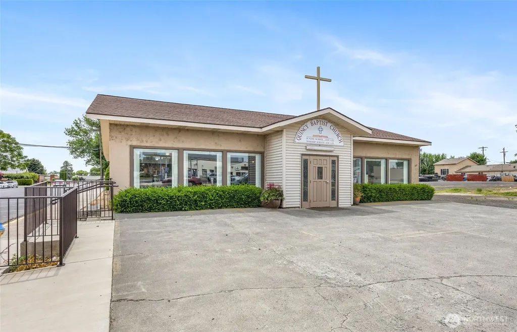 228 SE F Street Quincy WA 98848