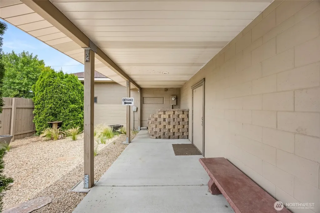 228 SE F Street Quincy WA 98848